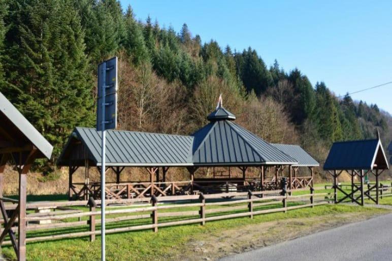Pokoje Goscinne U Faronow Muszyna Bagian luar foto