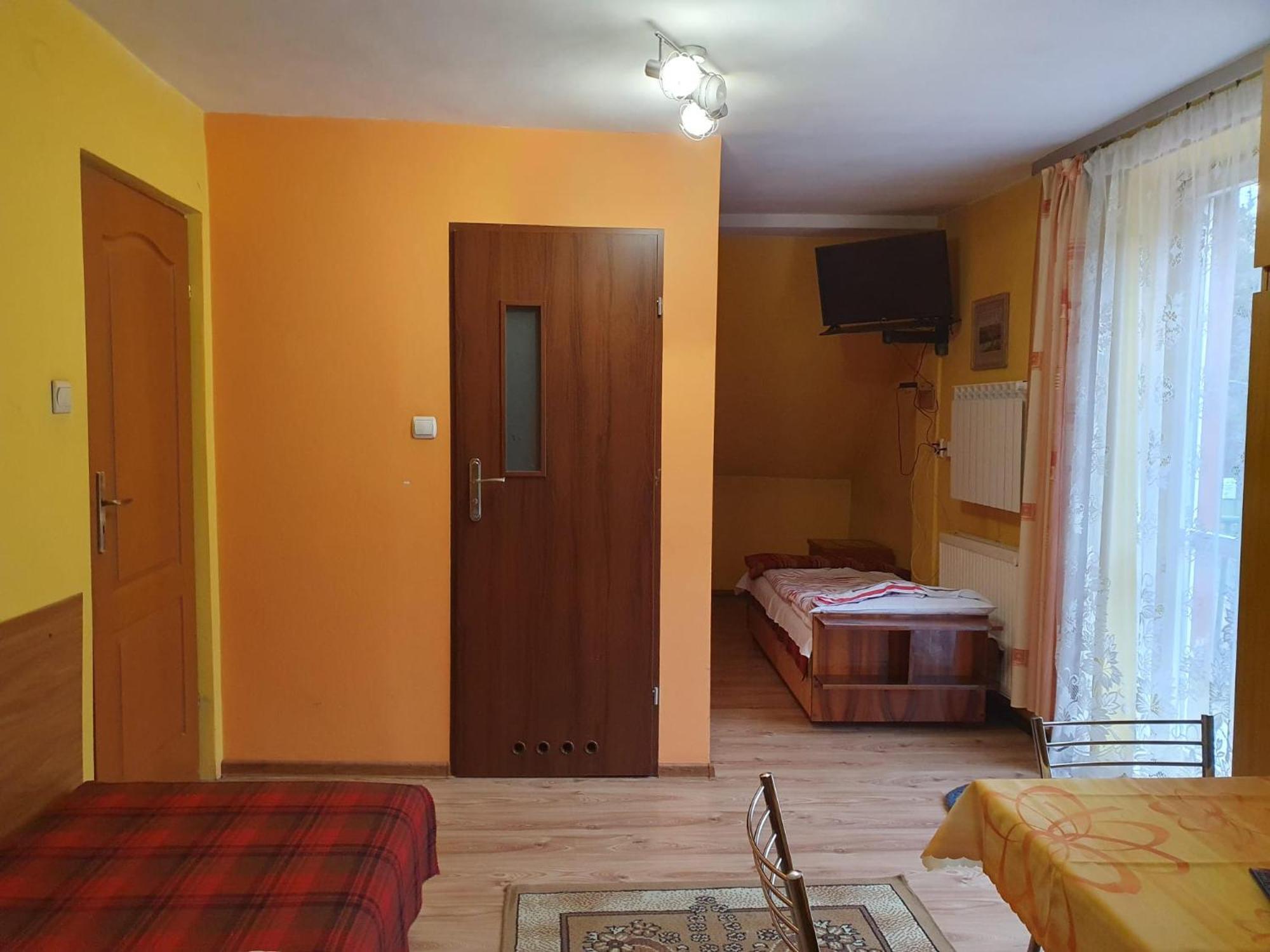 Pokoje Goscinne U Faronow Muszyna Bagian luar foto
