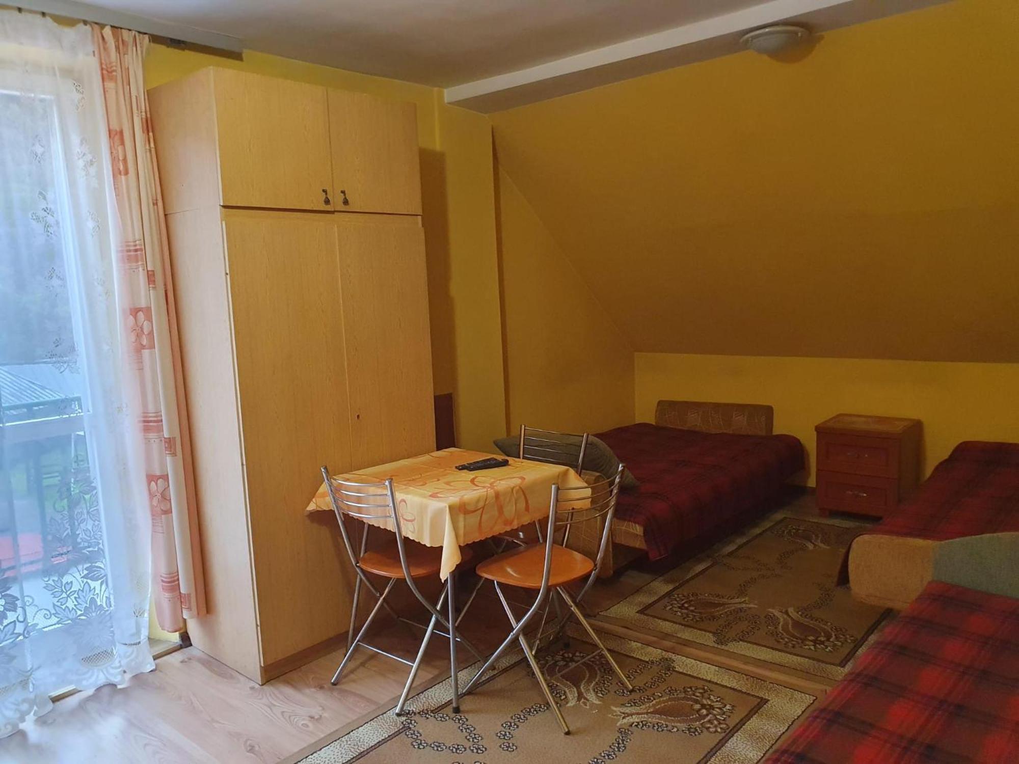 Pokoje Goscinne U Faronow Muszyna Bagian luar foto